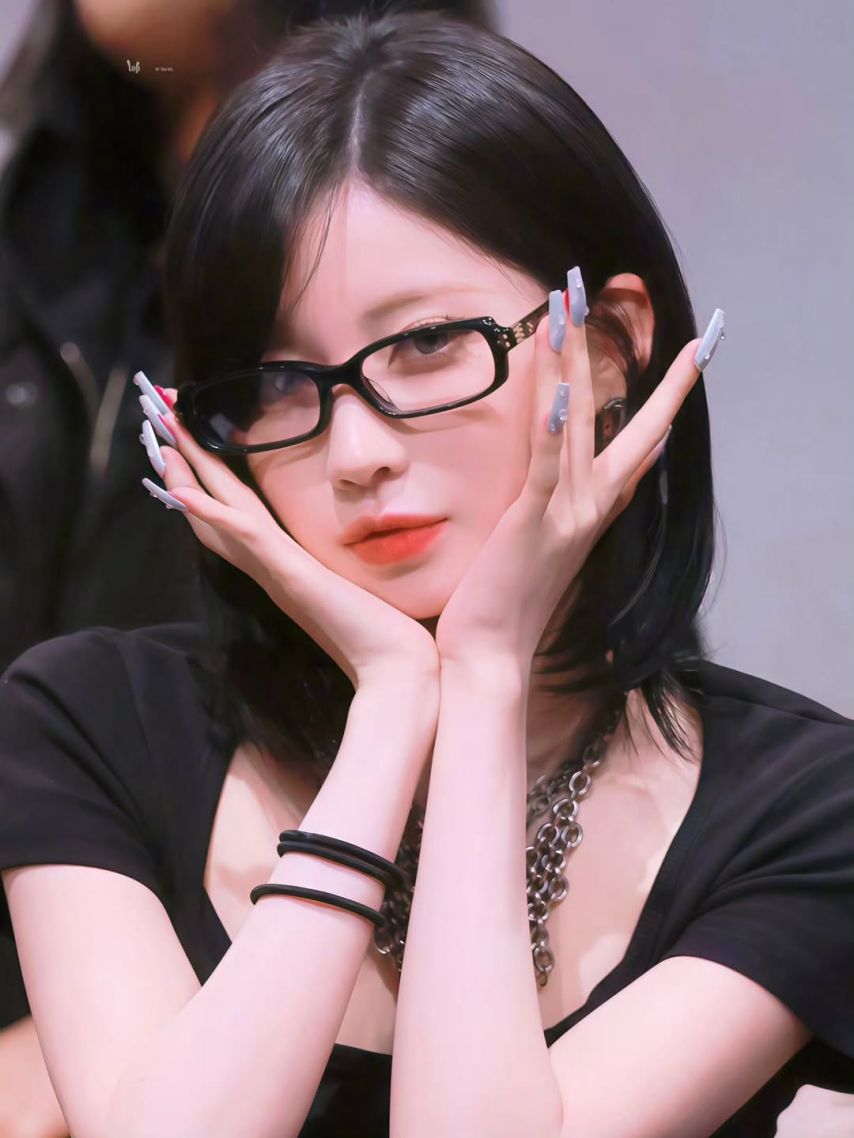 BABYMONSTER (베이비몬스터) 아사