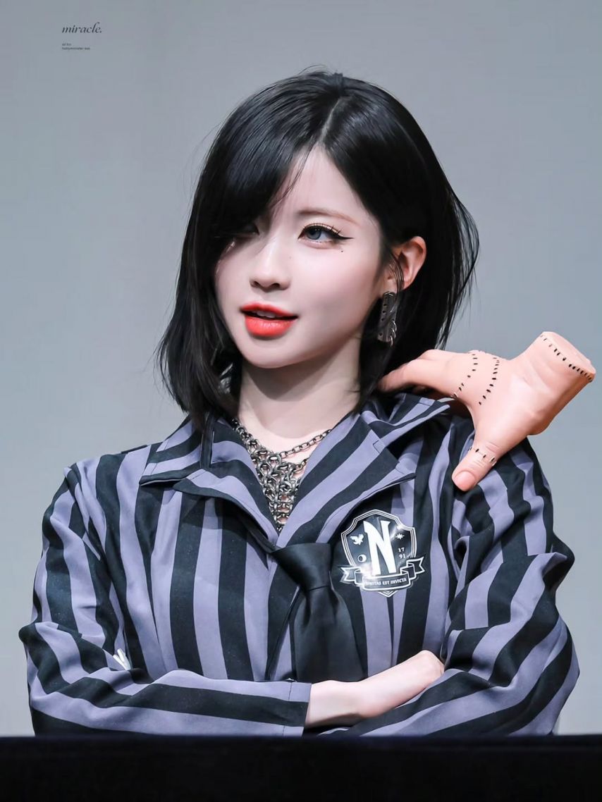 BABYMONSTER (베이비몬스터) 아사