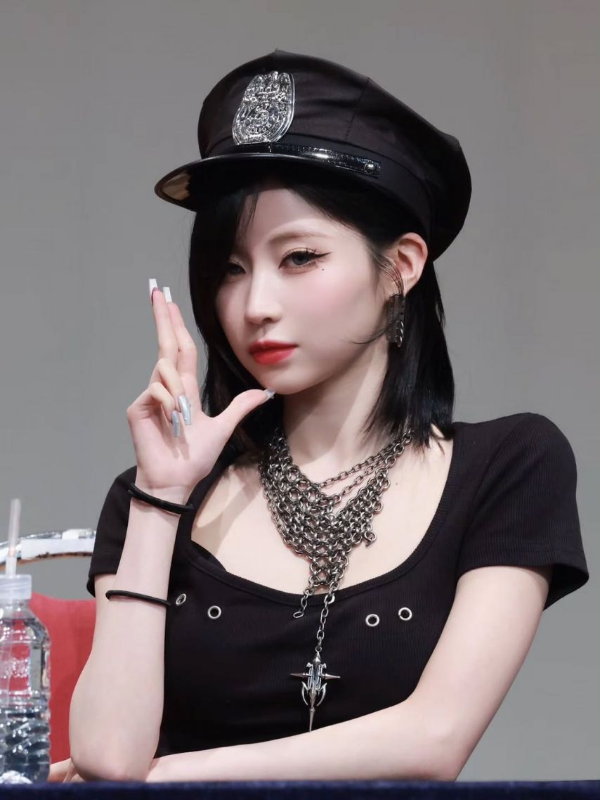 BABYMONSTER (베이비몬스터) 아사