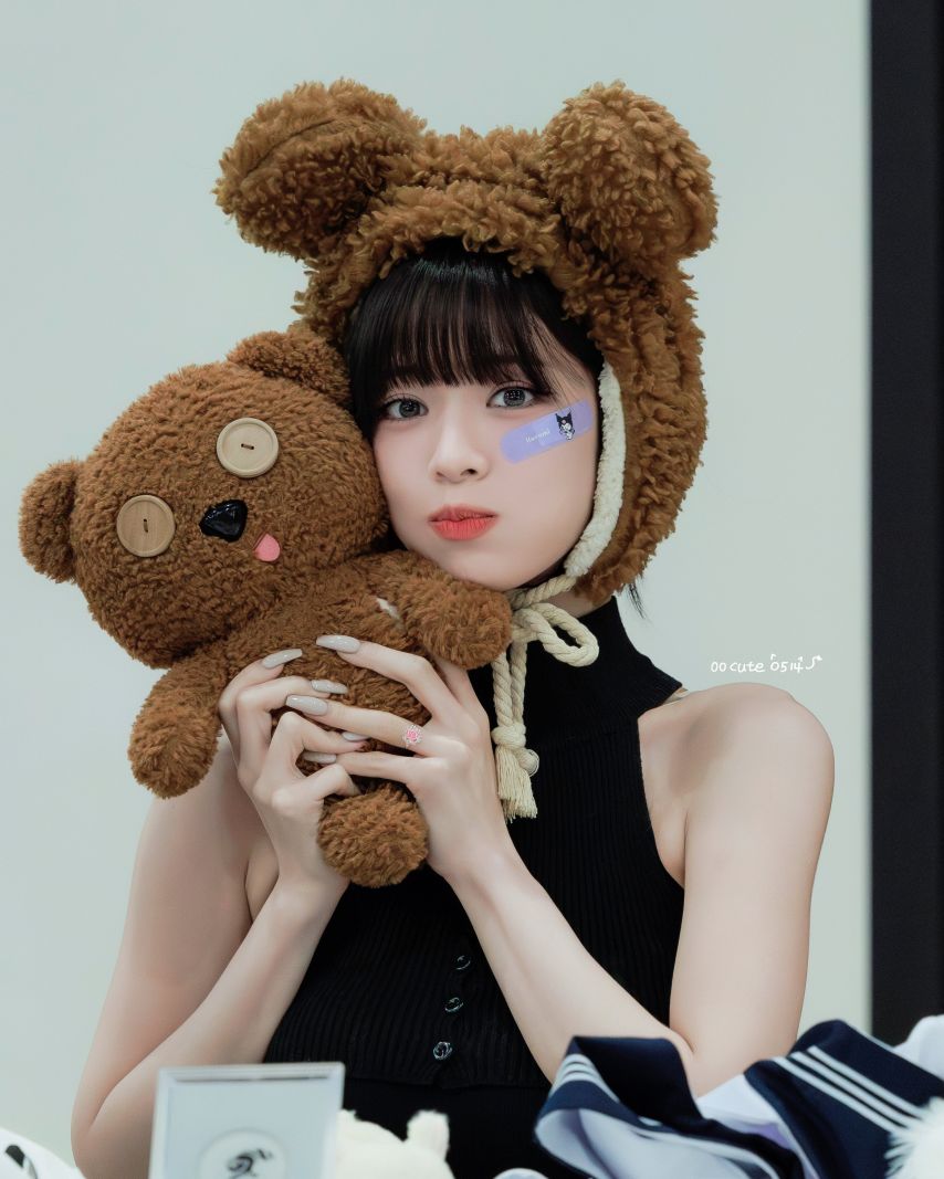 프로미스나인 이채영