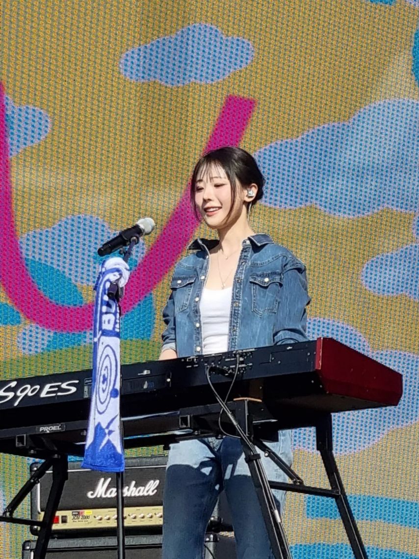 QWER 히나
