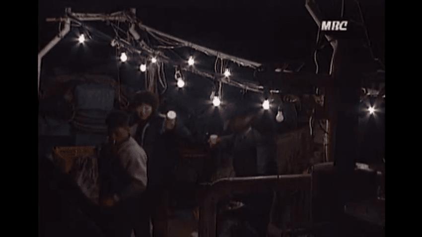 97년 12월, 전라도 신안군 접대부들 구출 장면 ㄷㄷ