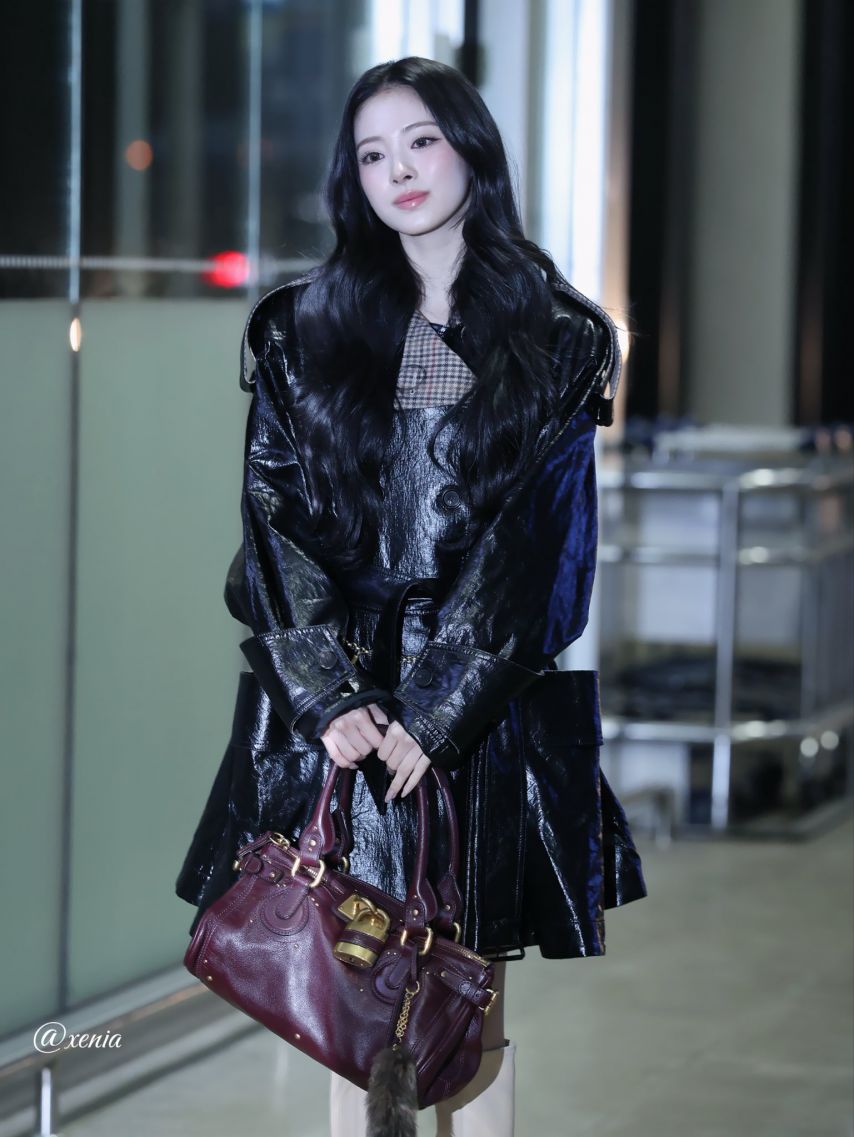 출국하는 안나 (미야오)