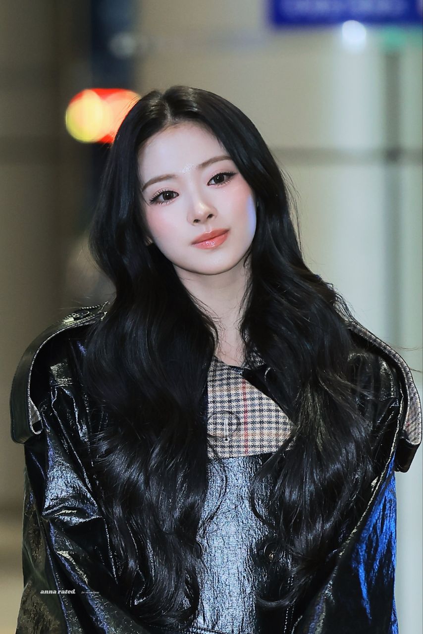 출국하는 안나 (미야오)