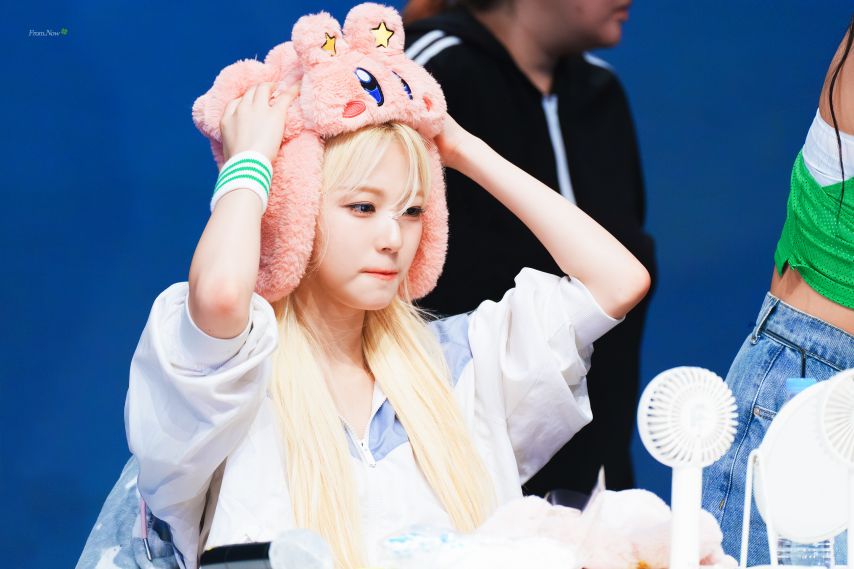 프로미스나인 백지헌