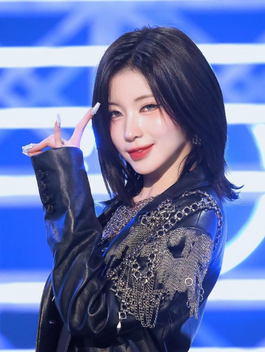 BABYMONSTER (베이비몬스터) 아사