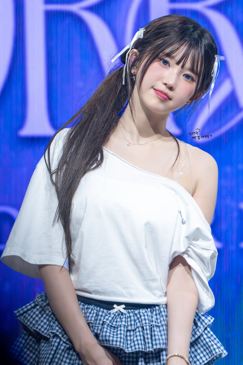 프로미스나인 송하영