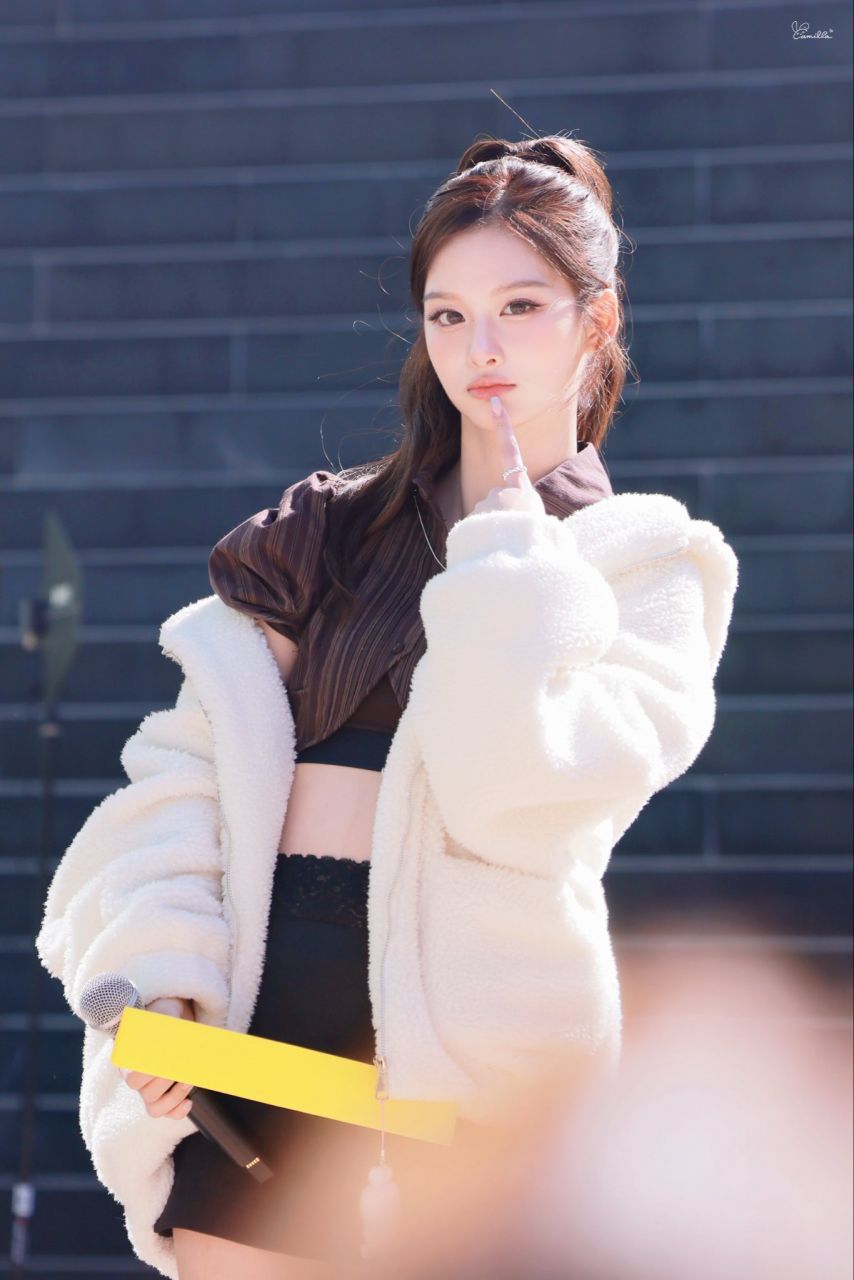 오늘 설윤 (엔믹스)
