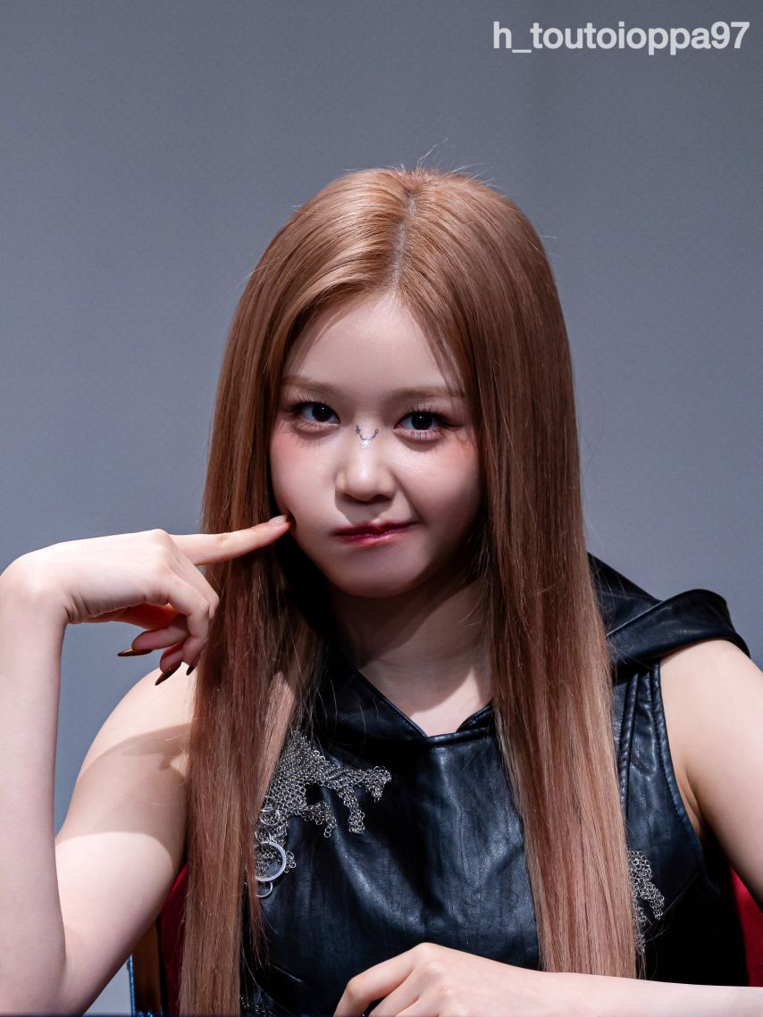 베이비몬스터 파리타 루카