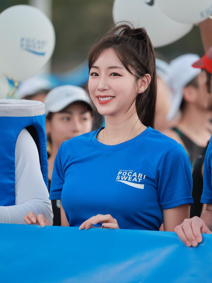 안지현