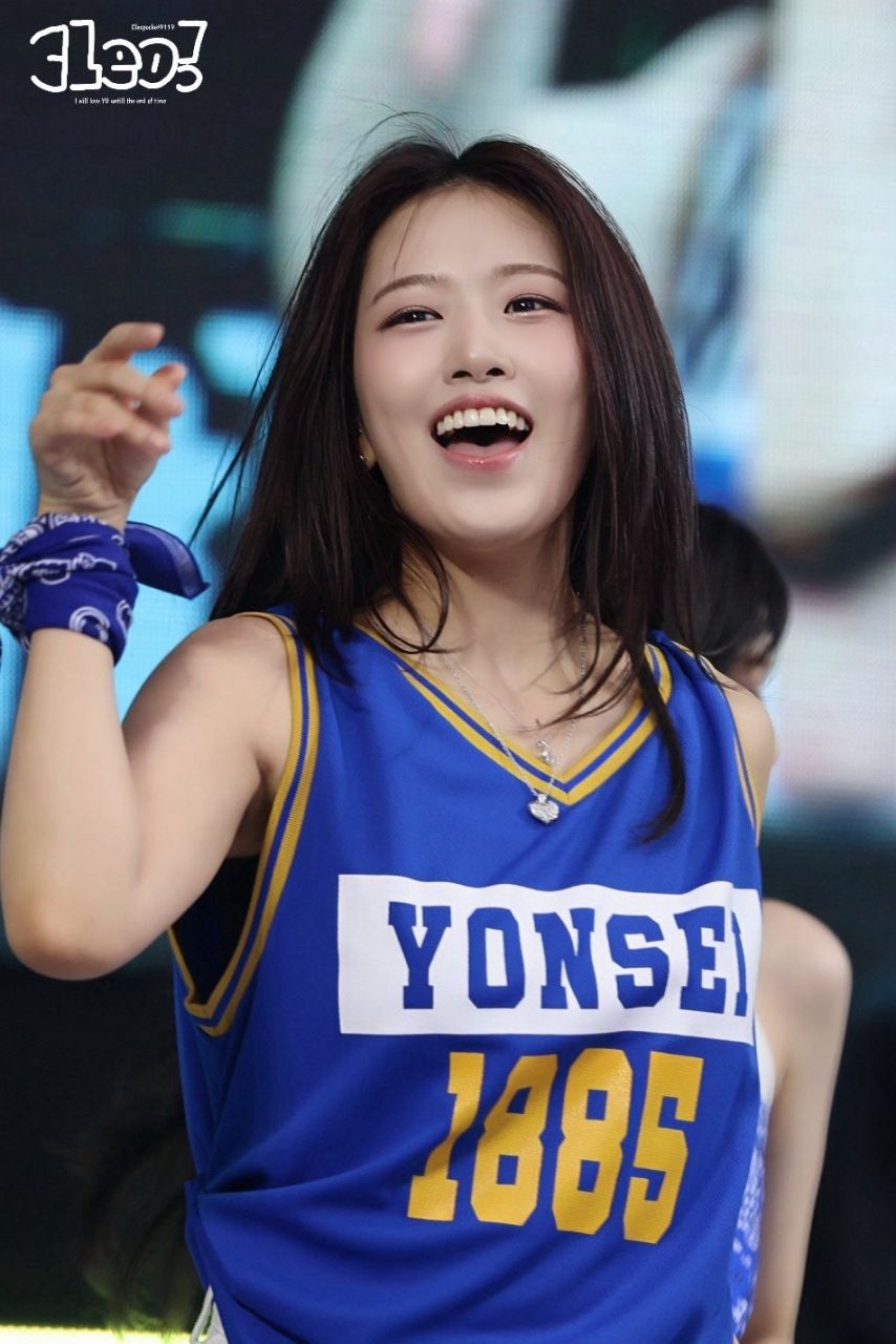 아이브 안유진