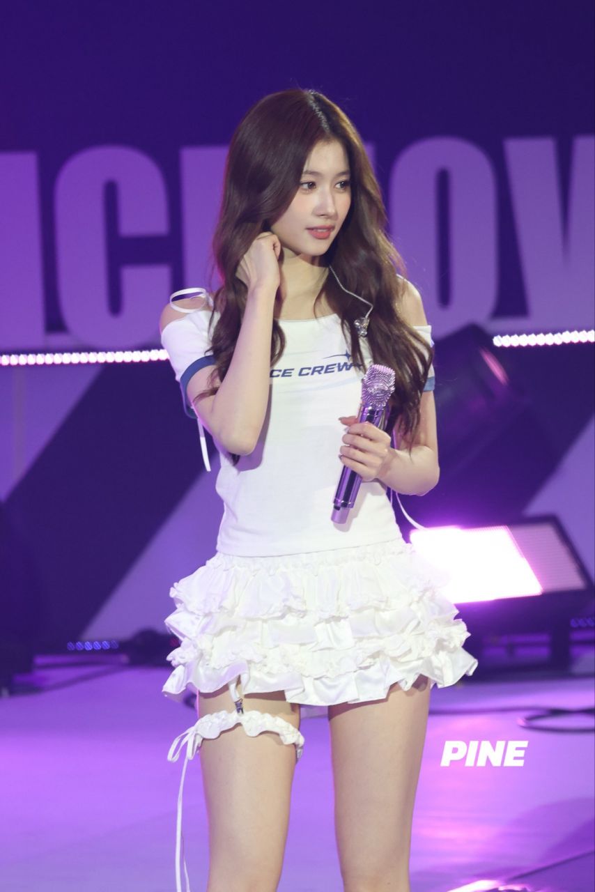 트와이스 사나