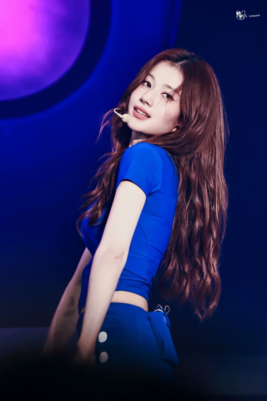 트와이스 사나