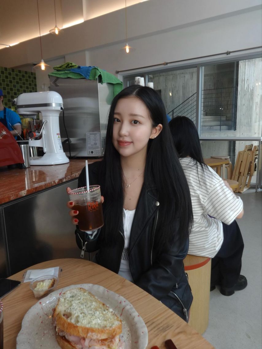 우아 소라