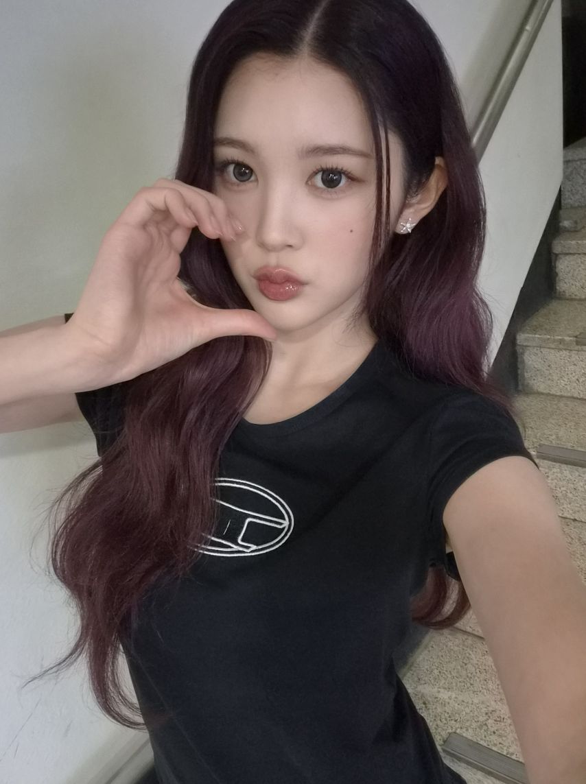 하츠투하츠 에이나