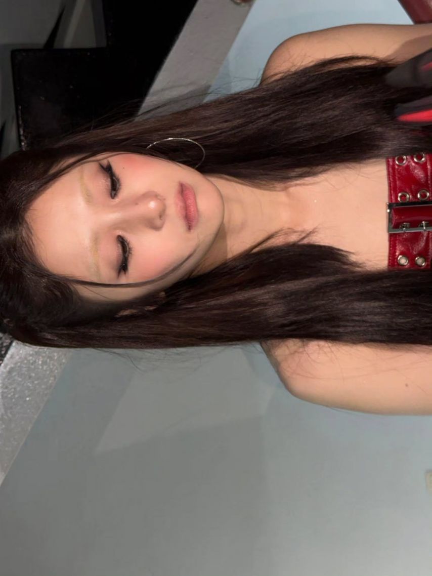르세라핌 허윤진