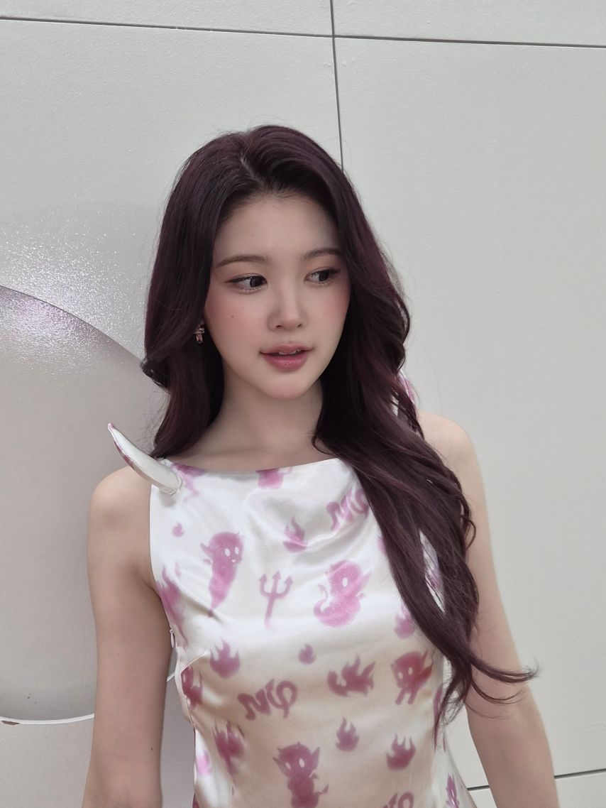 하츠투하츠 에이나