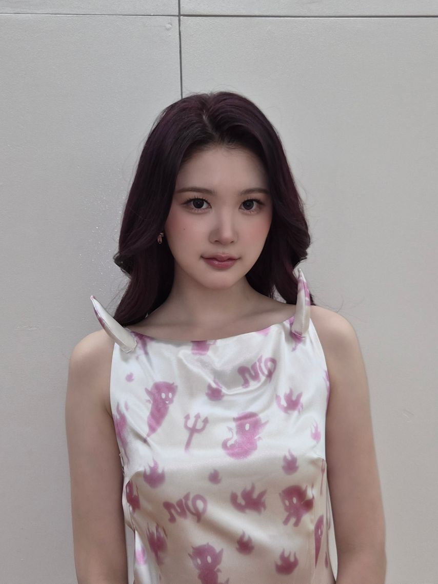 하츠투하츠 에이나