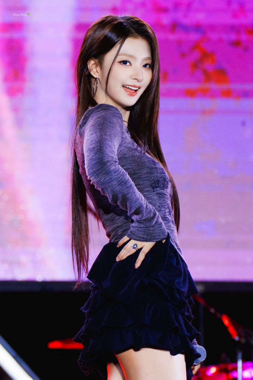 프로미스나인 이나경