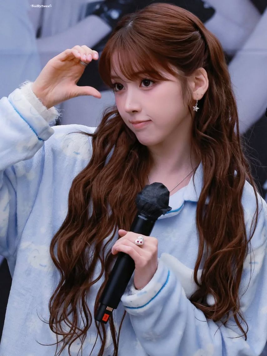 NMIXX (엔믹스) 지우