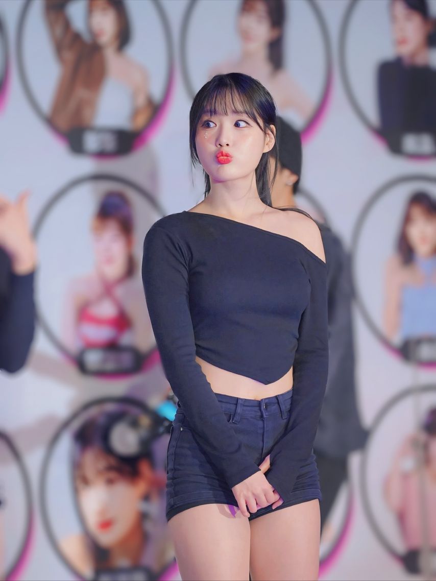 최홍라