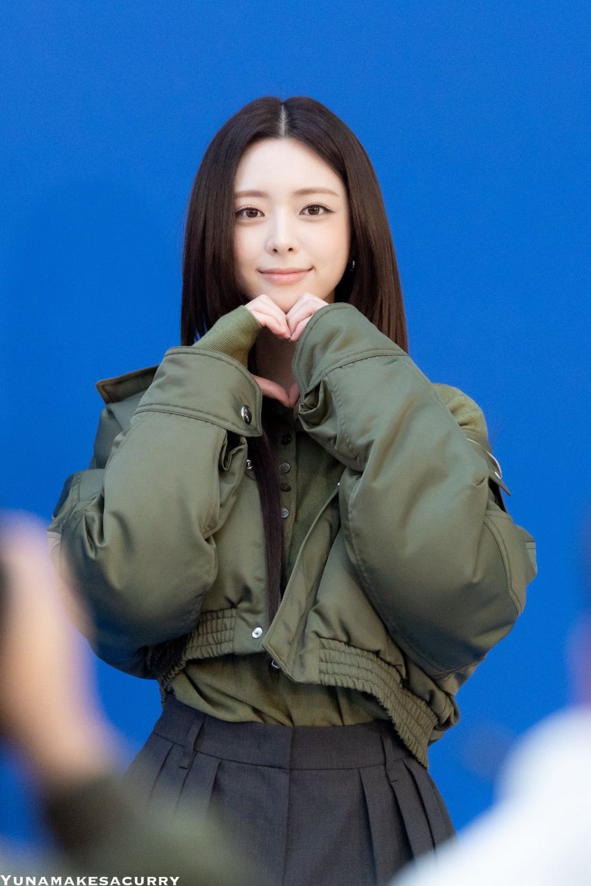 251105 타임 포토콜 ITZY 유나
