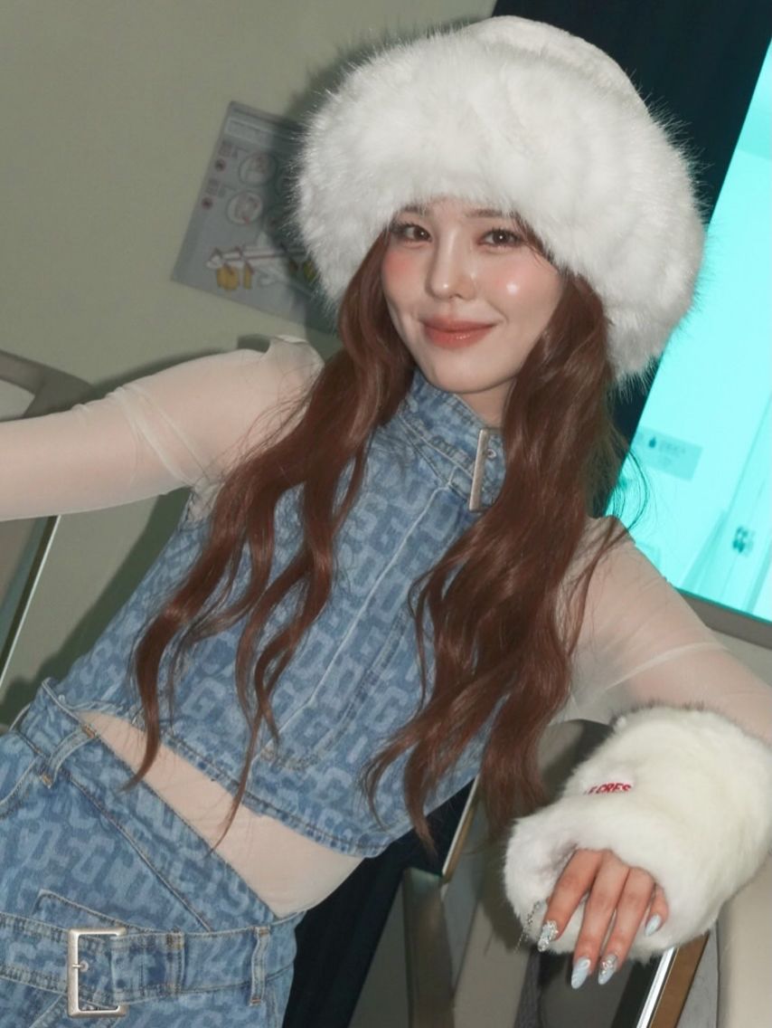 니쥬 (NiziU) 마코
