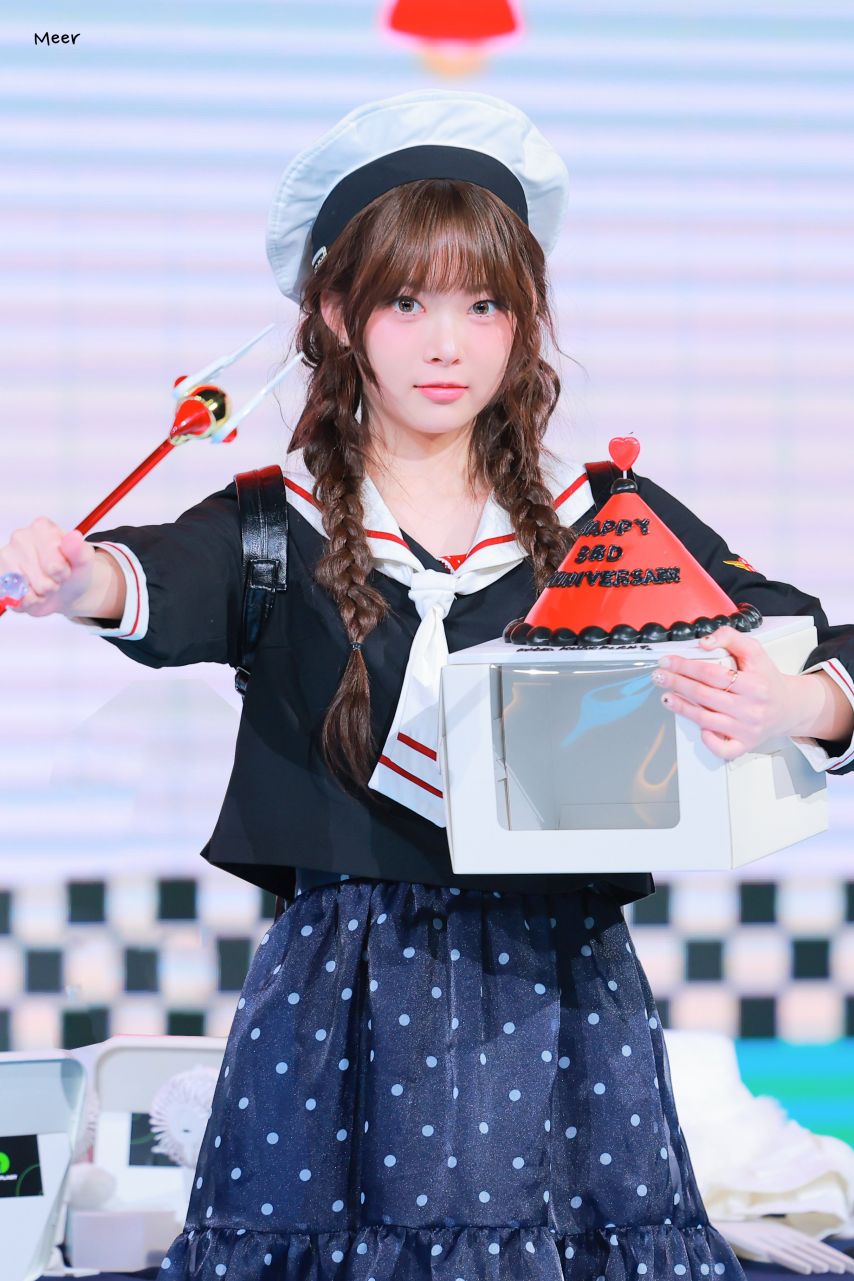 르세라핌 홍은채 생일