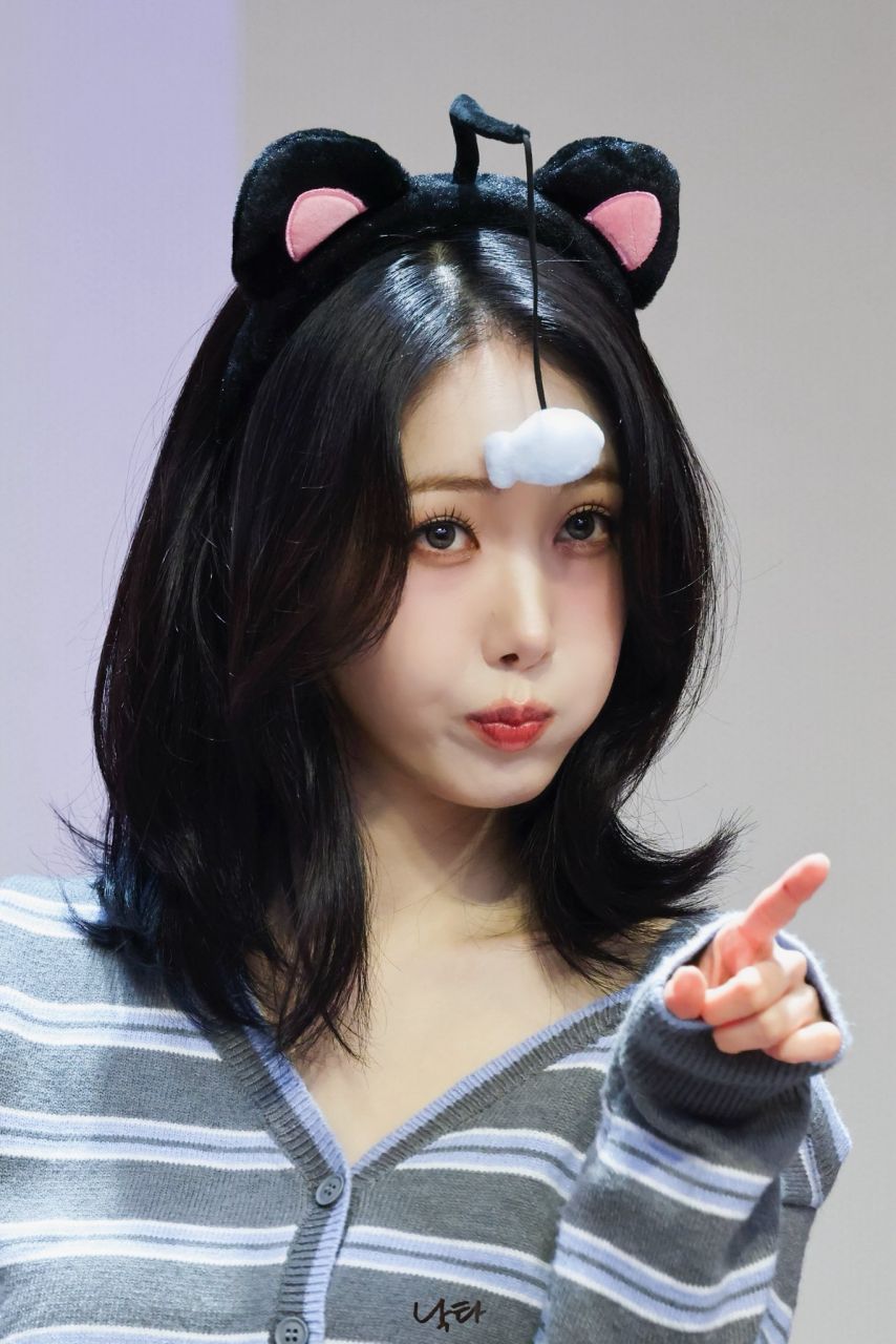 VIVIZ 신비