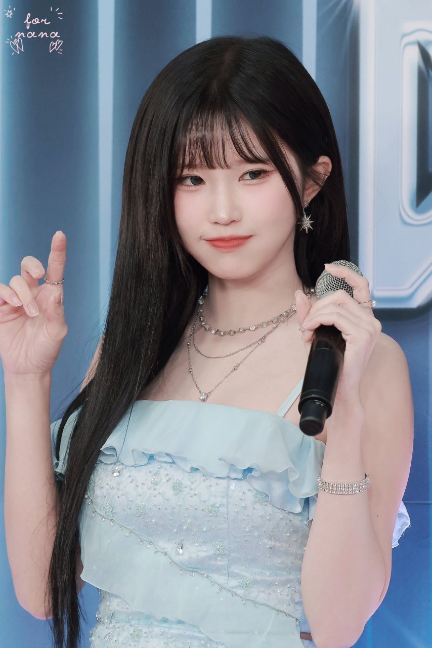 프로미스나인 송하영