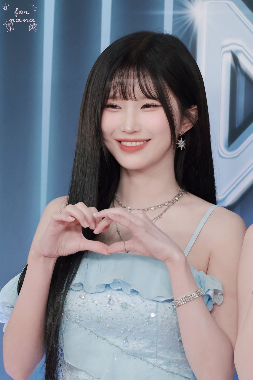 프로미스나인 송하영