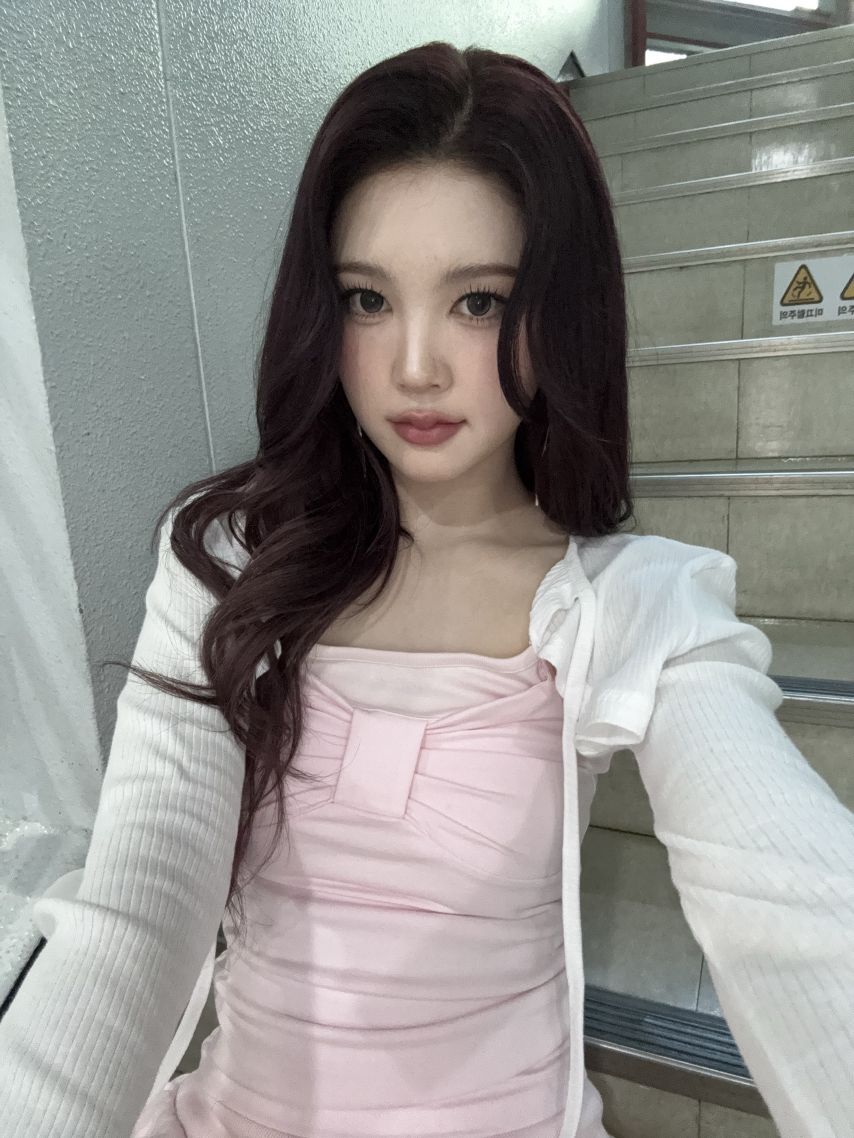 하츠투하츠 에이나