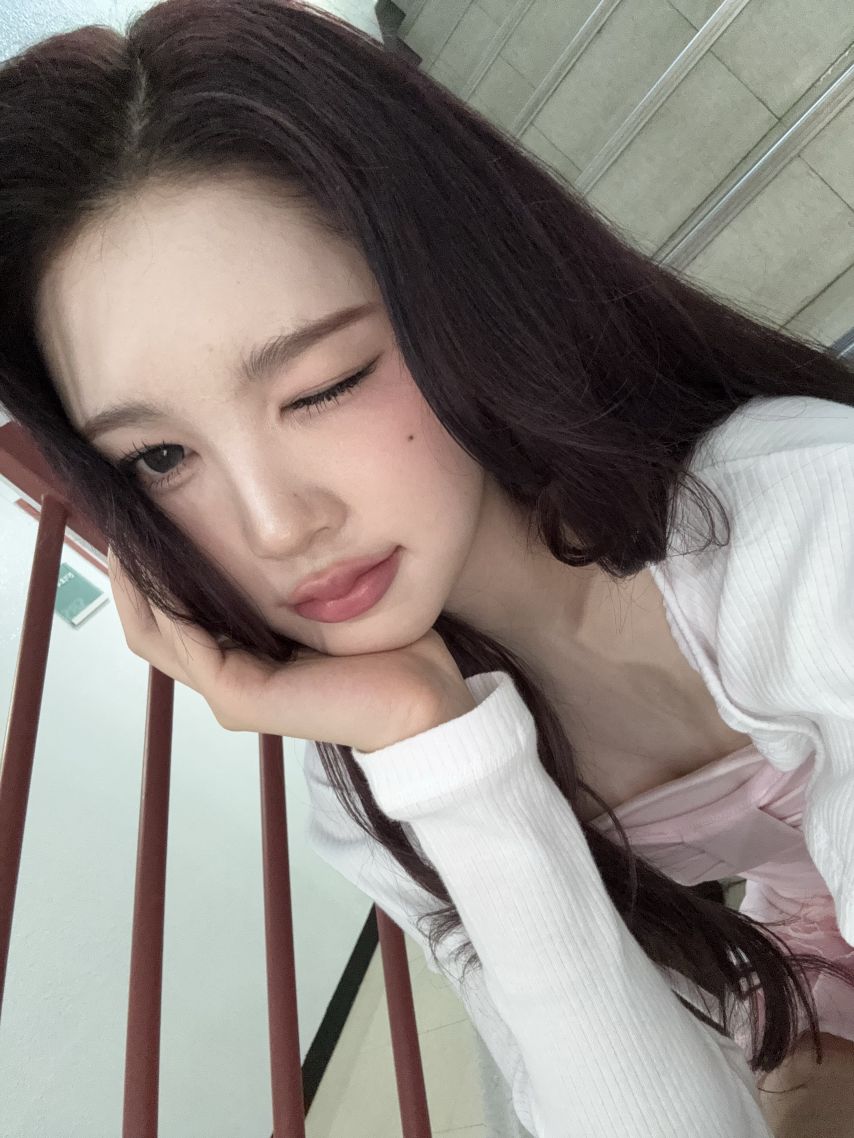 하츠투하츠 에이나