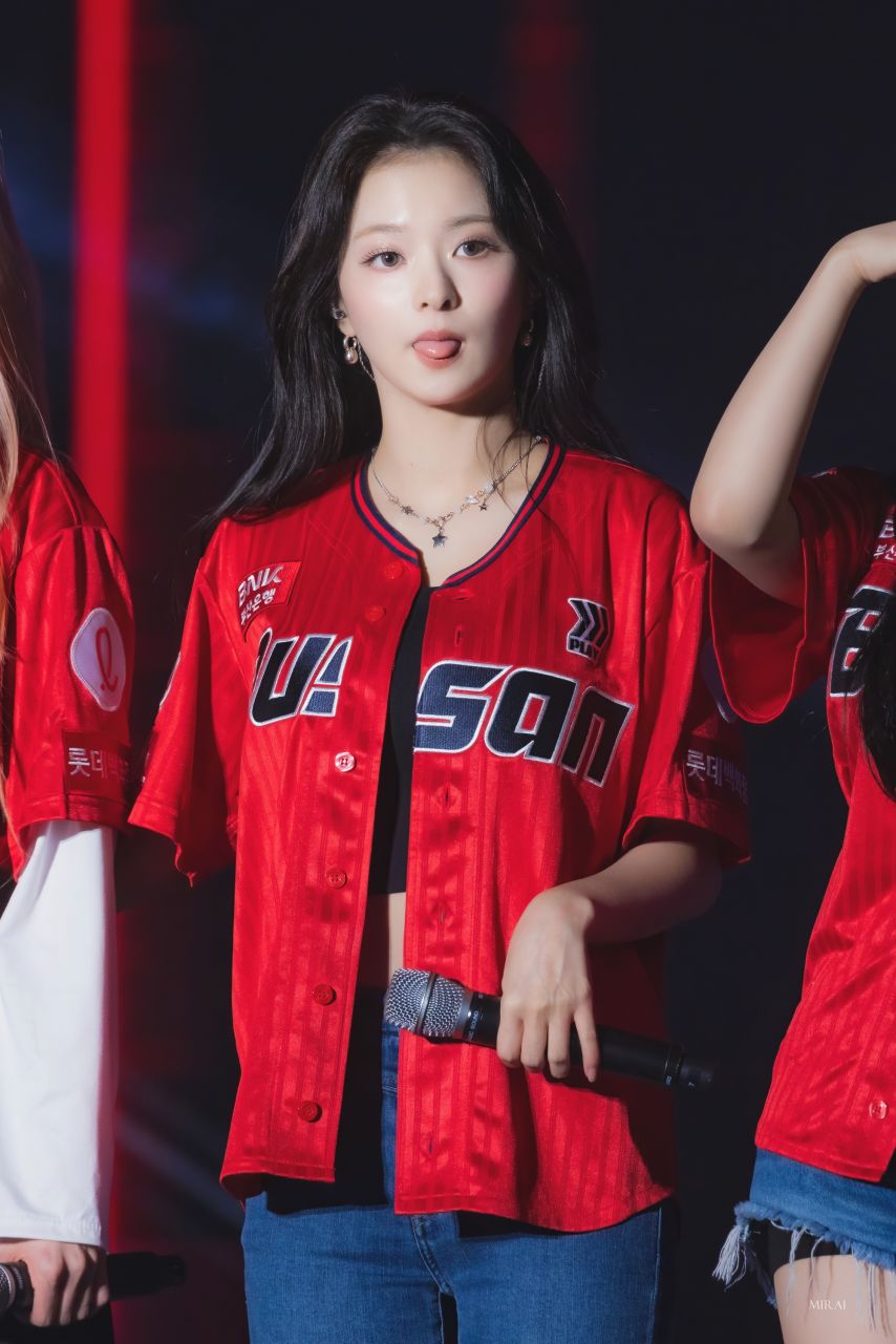 프로미스나인 이나경