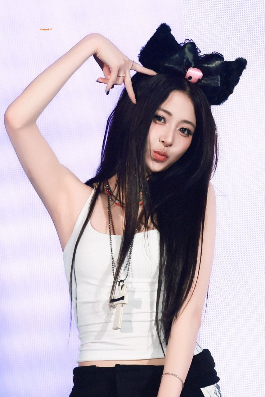르세라핌 허윤진
