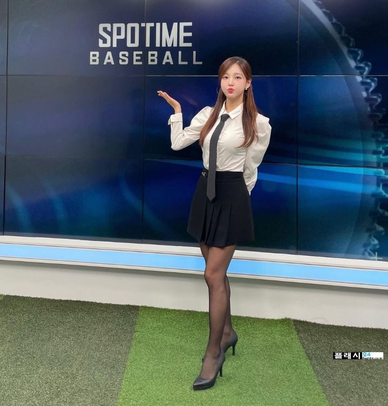 김윤희 아나운서