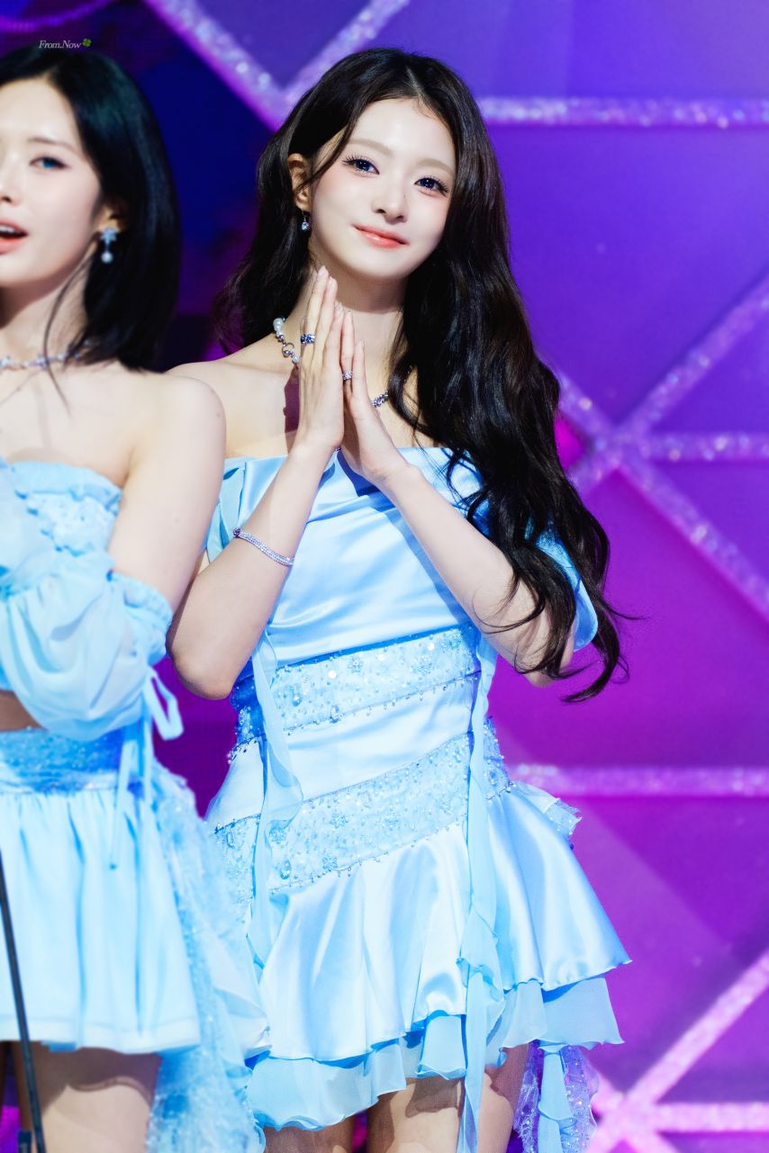 프로미스나인 이나경
