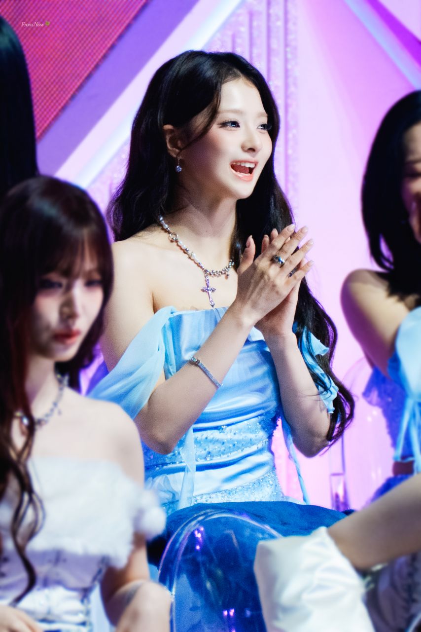 프로미스나인 이나경