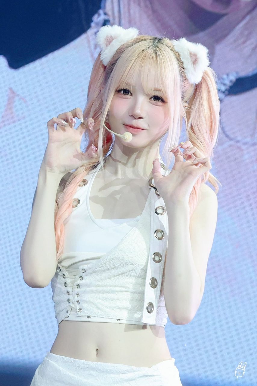 트리플에스 김채원