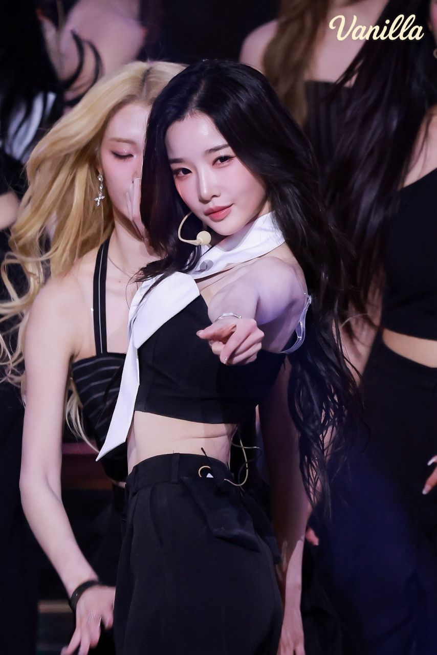 트리플에스 김채원 김유연
