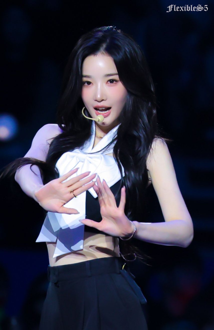 트리플에스 김채원 김유연
