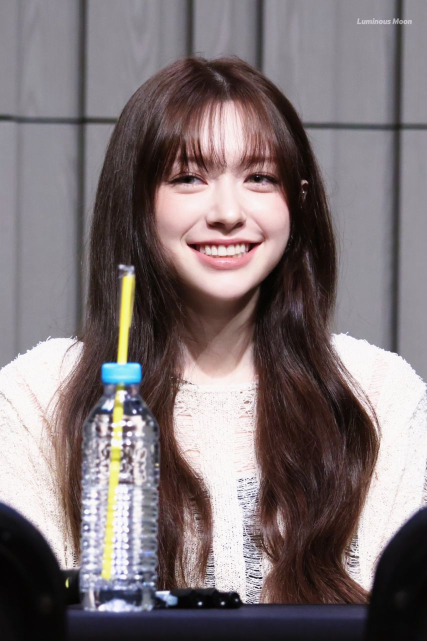 피프티피프티 문샤넬