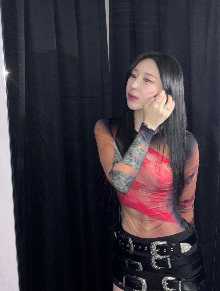 이채연