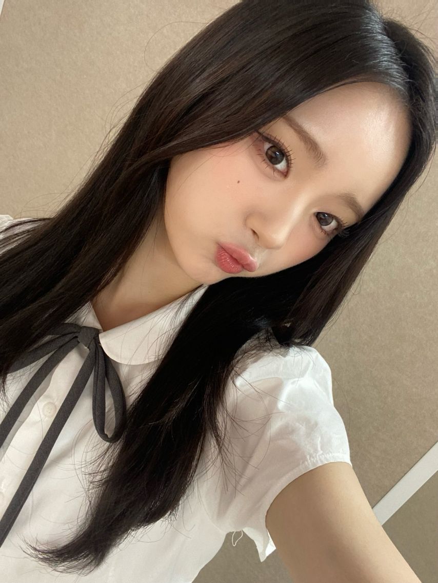 아이칠린 이지, 지윤