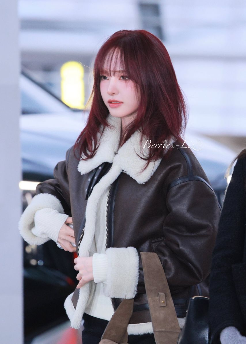 장원영 리즈 (아이브) 출국