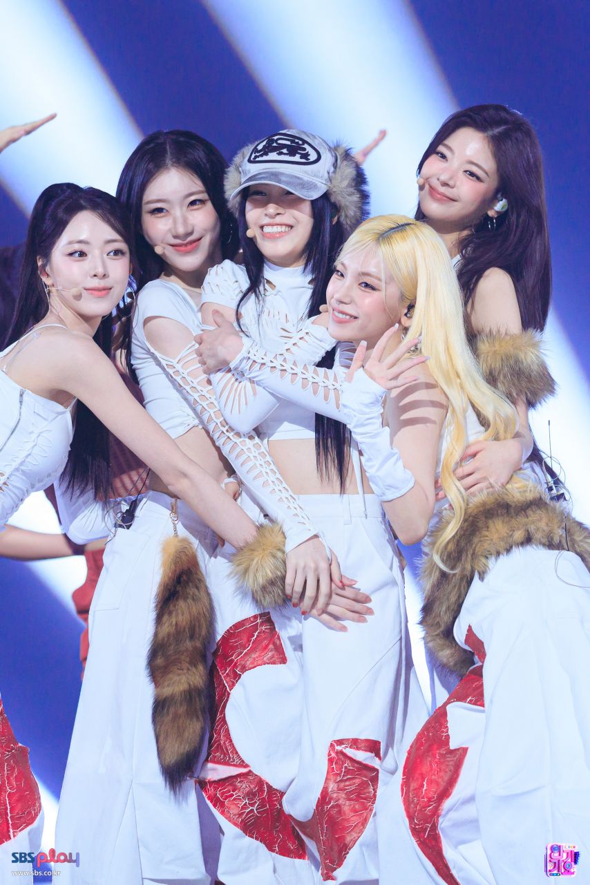 ITZY 인기가요 현장포토