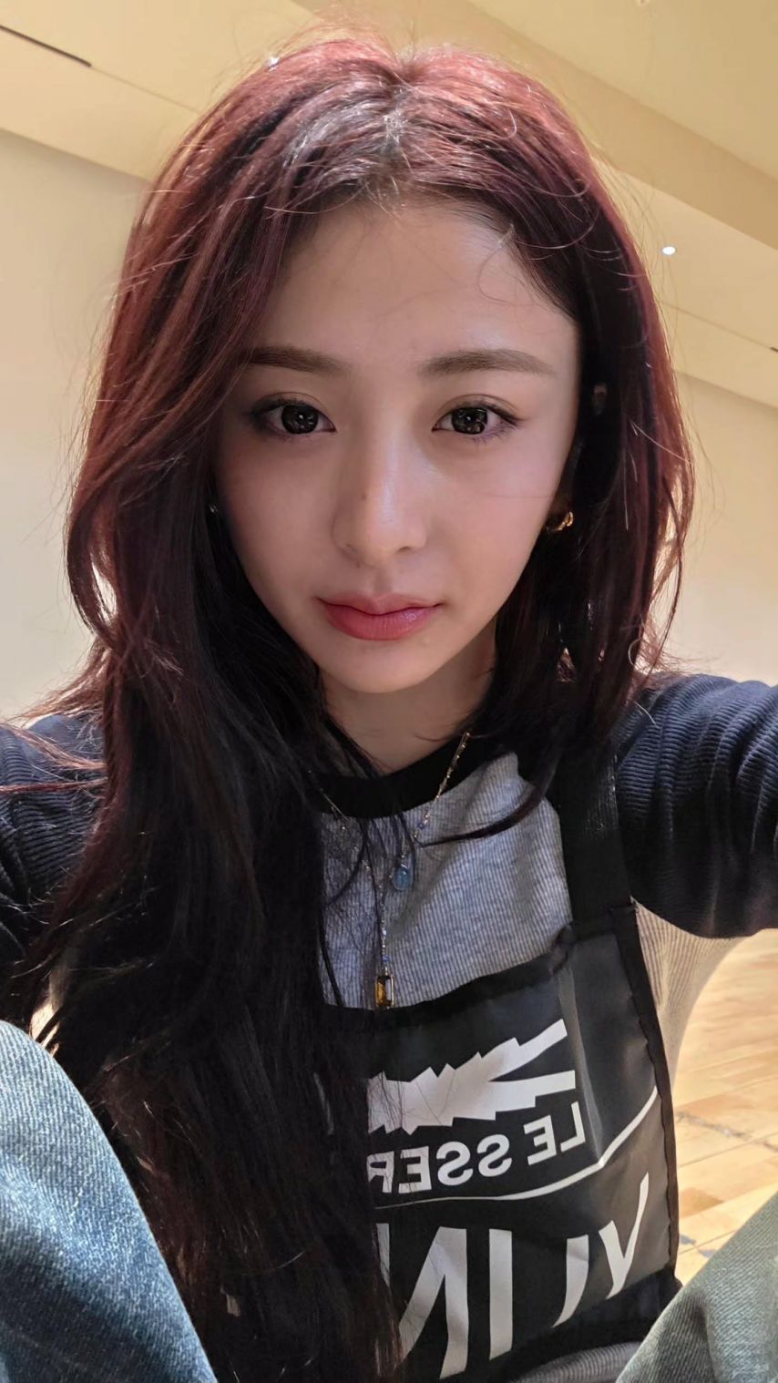 르세라핌 사쿠라,허윤진
