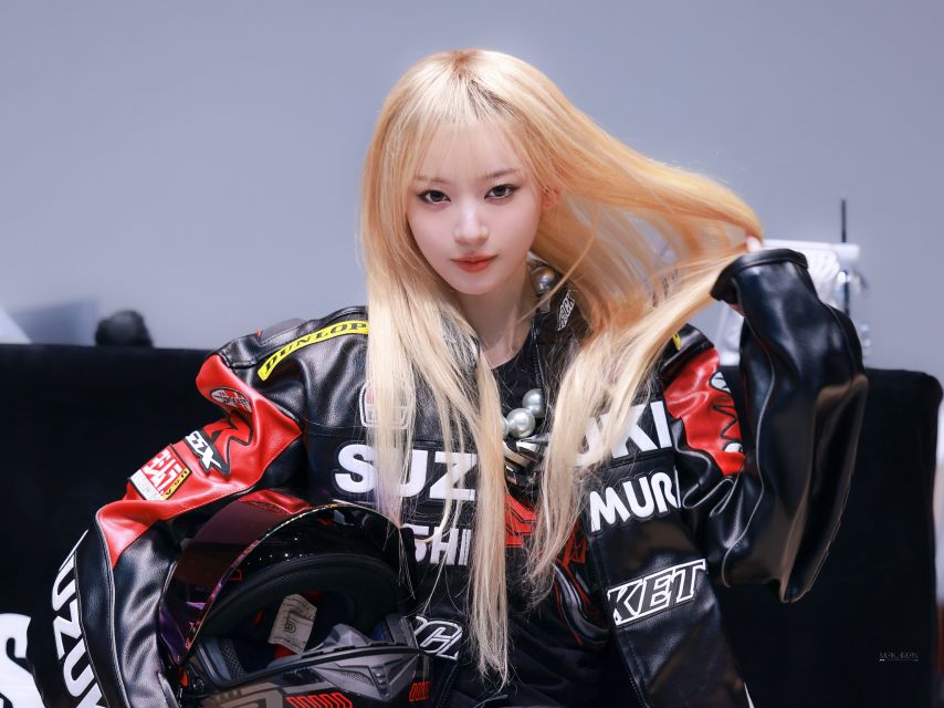 금발로 변신한 아일릿 모카