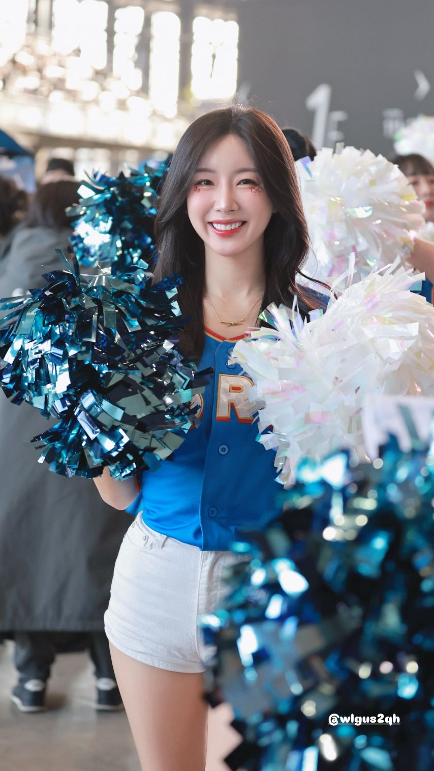 안지현