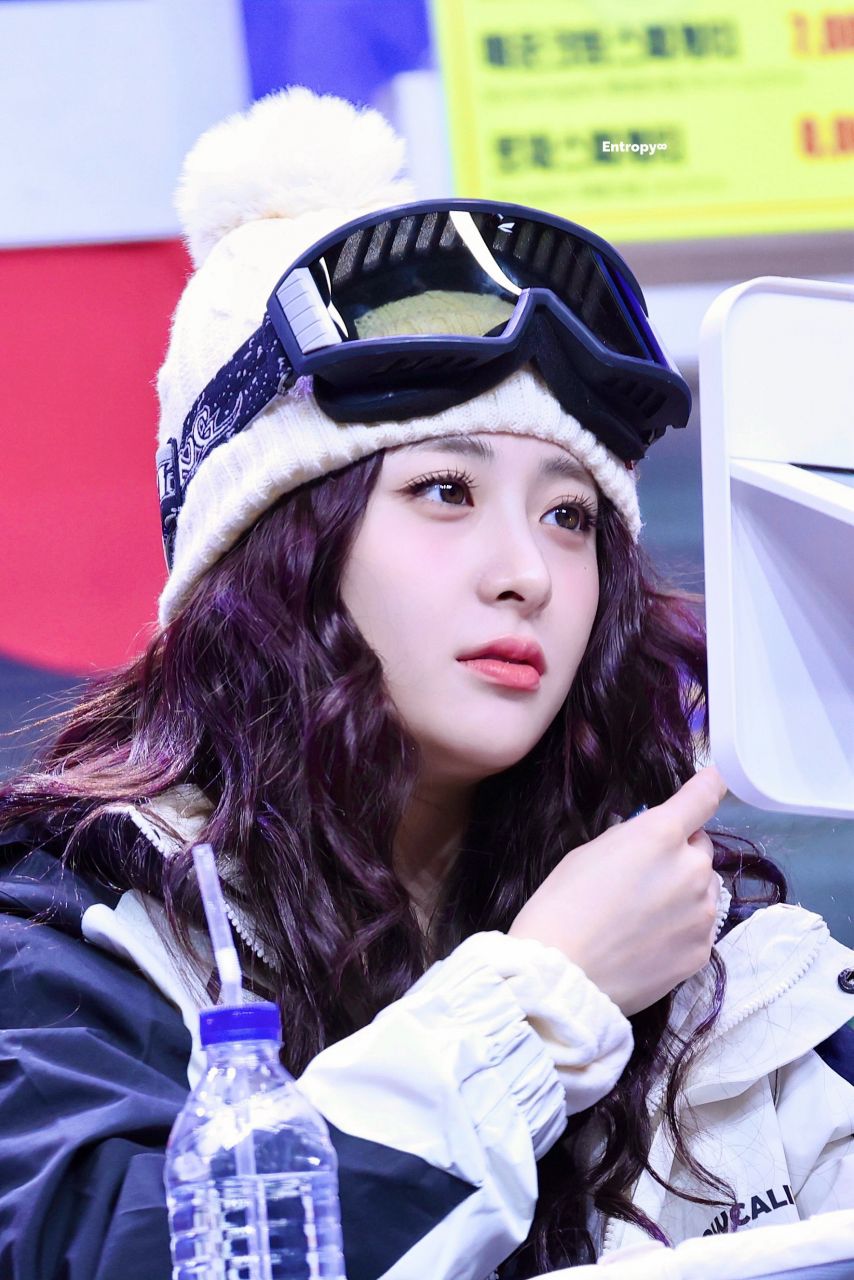 르세라핌 허윤진